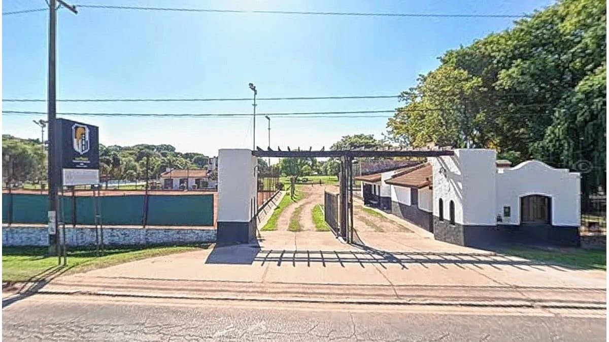 Estudiantes anunció el cierre preventivo del Plumín por las balaceras - imagen de origen