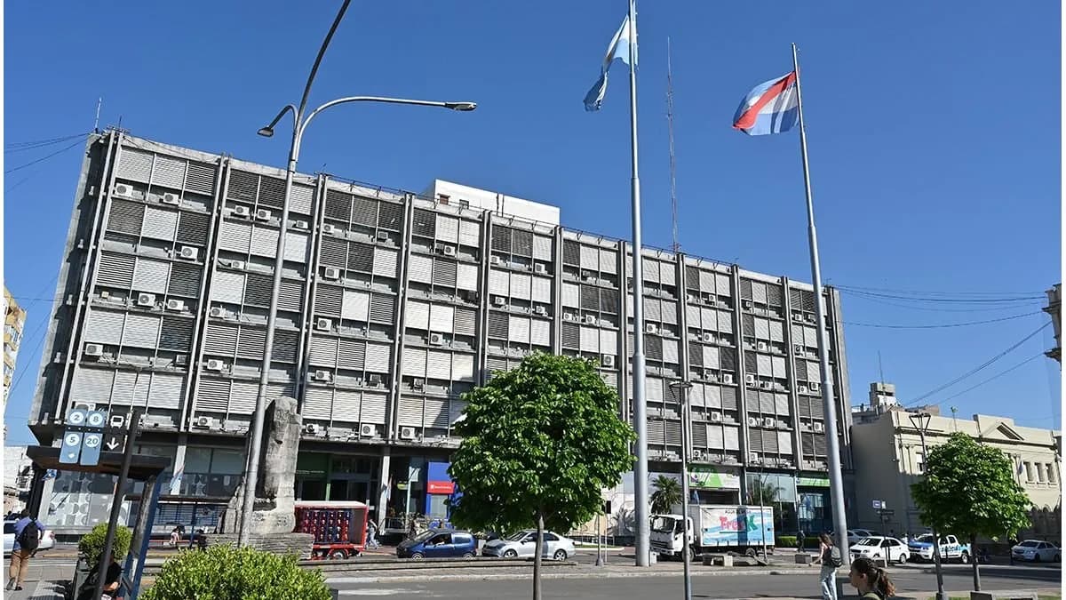 El gobierno oficializó el aumento del 3 por ciento para docentes y fijó un nuevo salario mínimo - imagen de origen