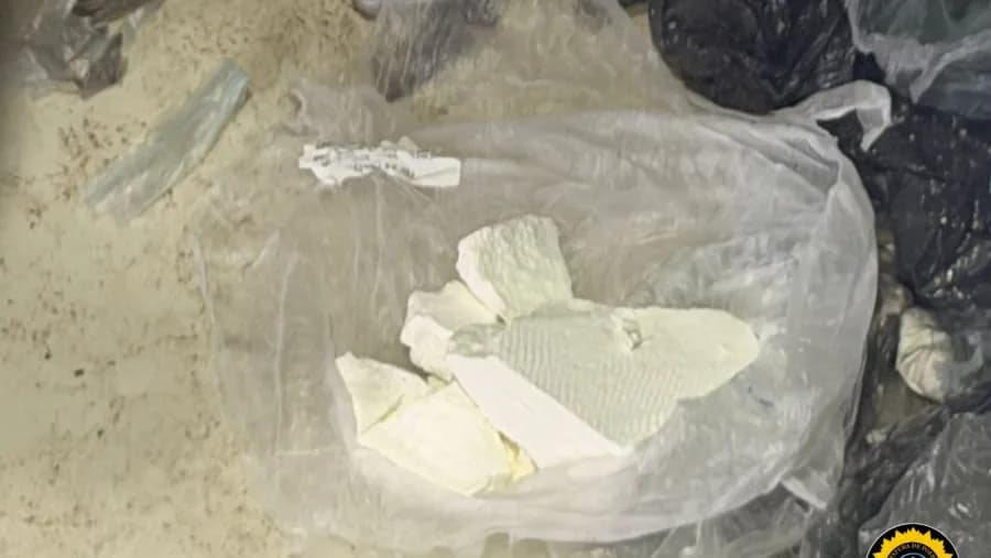 Ocho detenidos y tres armas secuestradas tras 14 allanamientos por microtráfico | Análisis - imagen de origen
