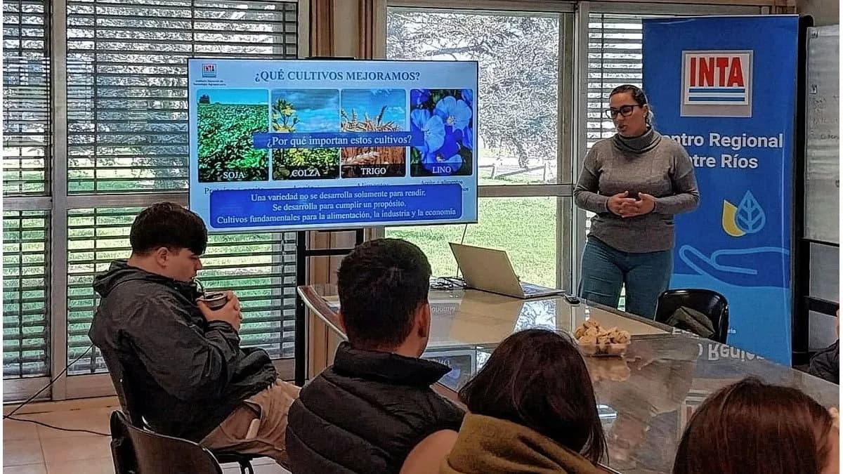 Jóvenes productores participaron en Paraná de una jornada de formación e innovación tecnológica rural - imagen de origen