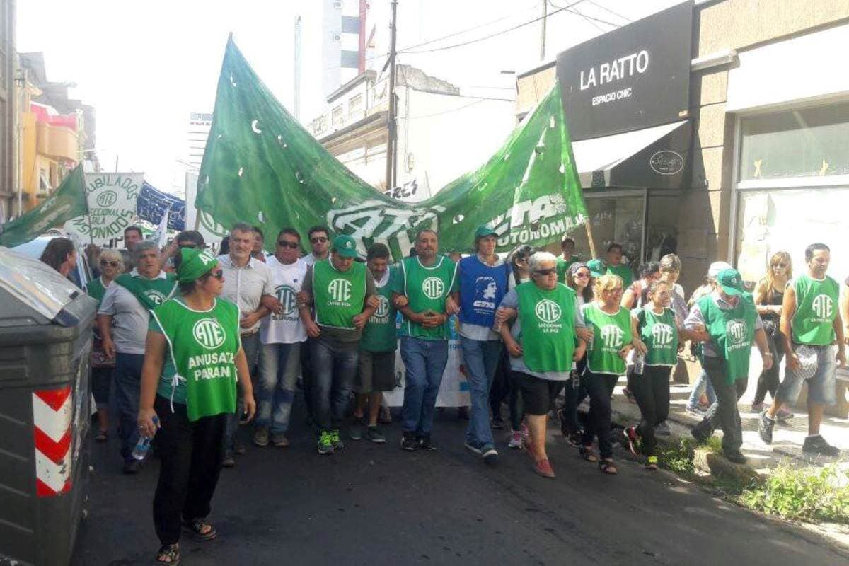 Una carta documento en estado de WhatsApp: “Los amigos de ATE” - imagen de origen