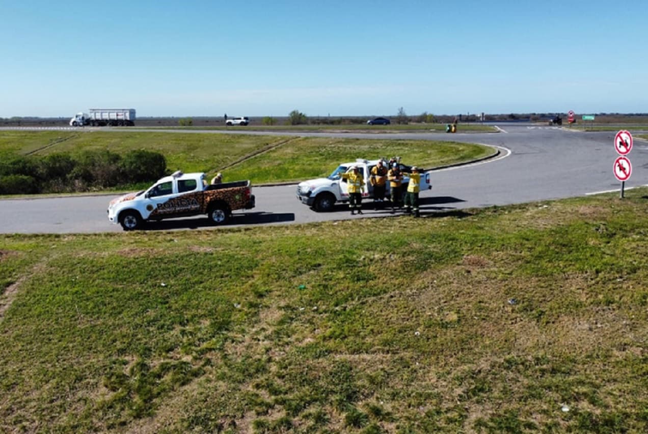 Entre Ríos desplegó un operativo y continúa monitoreando ante focos de incendio la zona de islas del Delta - imagen de origen