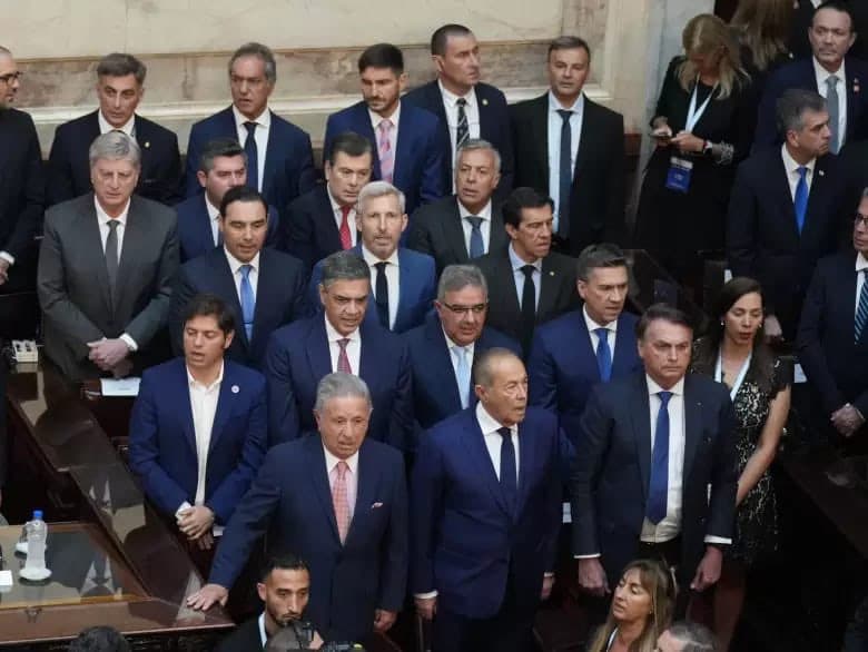 Apremios de las provincias por los vencimientos en dólares - imagen de origen