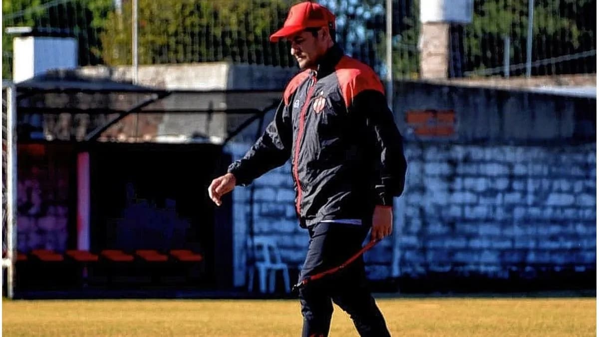 Marcelo Candia se fue de Patronato con 12 partidos sin triunfos y en zona de descenso - imagen de origen
