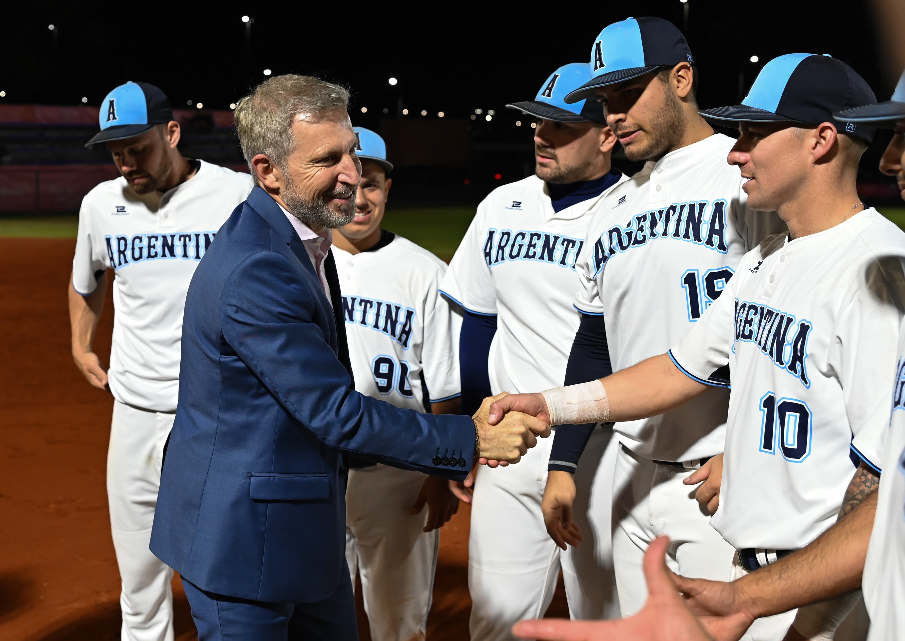 Frigerio acompañó a la Selección Argentina de sóftbol en los Juegos Suramericanos - imagen de origen