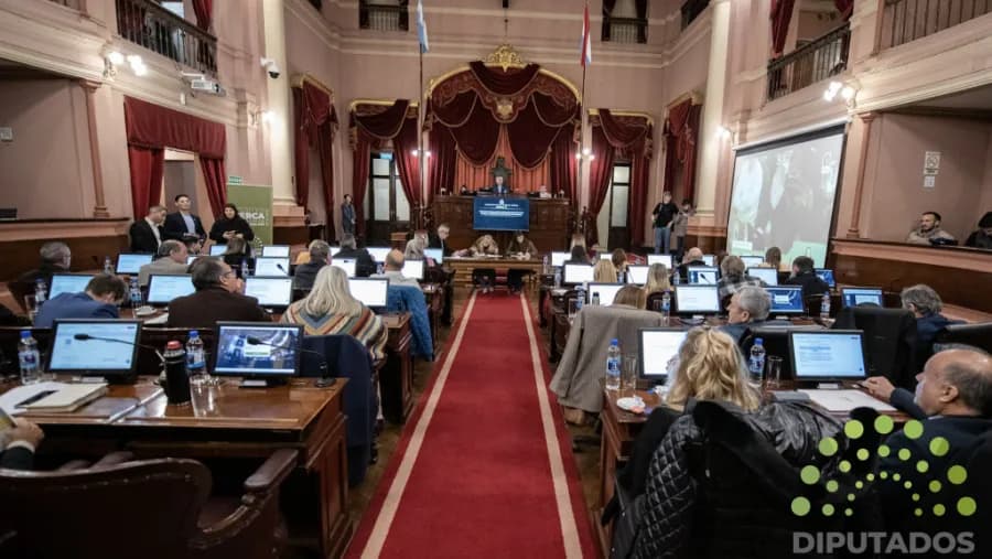 Diputados bajo la lupa: gasto, planta, dietas y contrataciones | Análisis - imagen de origen