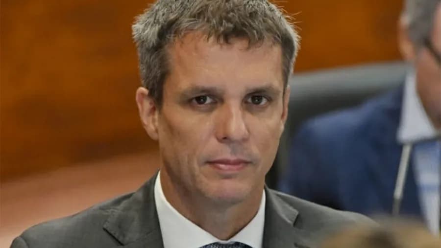 Cresto: “Nunca escondí las aspiraciones políticas, pero hoy no es cuestión de poner candidaturas por delante” | Análisis - imagen de origen