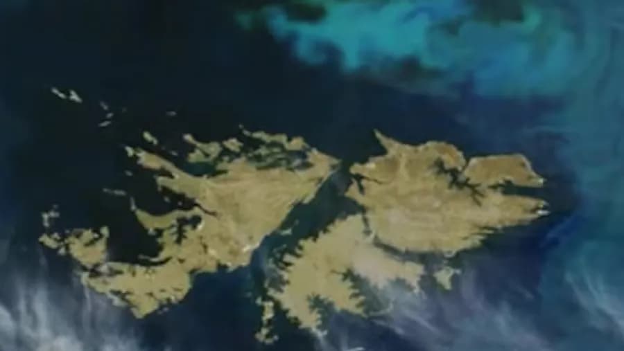 Anuncian un “proceso sancionatorio” contra 45 empresas y personas por explotar los recursos de Malvinas | Análisis - imagen de origen