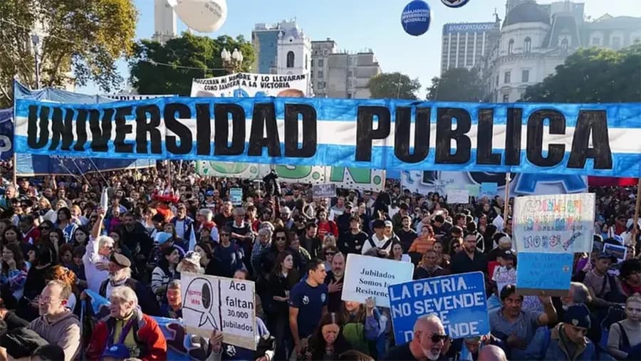 Los docentes universitarios pararán 48 horas contra el Gobierno, en reclamo de financiamiento y salarios | Análisis - imagen de origen