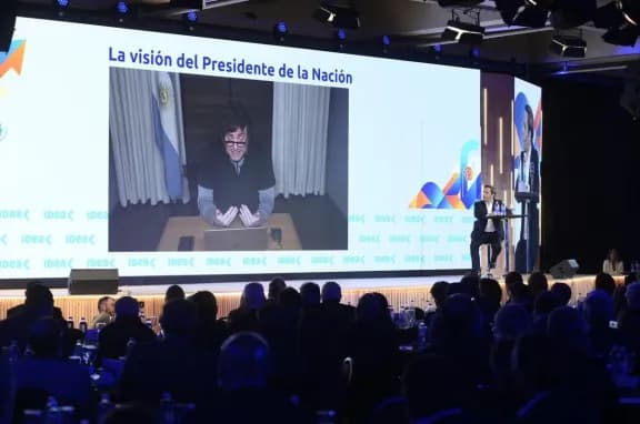 Milei pidió por su reelección y minimizó una candidatura de Kicillof: “Mi rival soy yo mismo” - imagen de origen