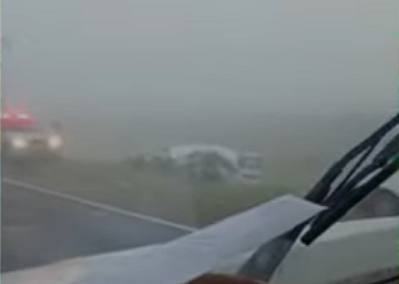Una mujer falleció en choque frontal entre una camioneta y un camión en el ingreso a Aranguren - imagen de origen