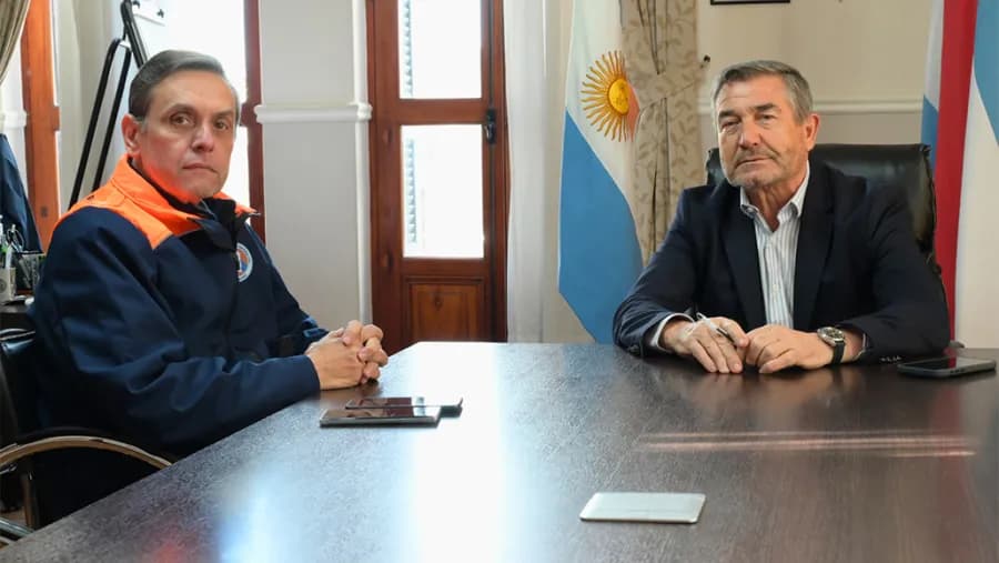 Cambio en Defensa Civil en plena emergencia: Chanenko asumió la conducción tras la renuncia de Díaz Bertozzi | Análisis - imagen de origen