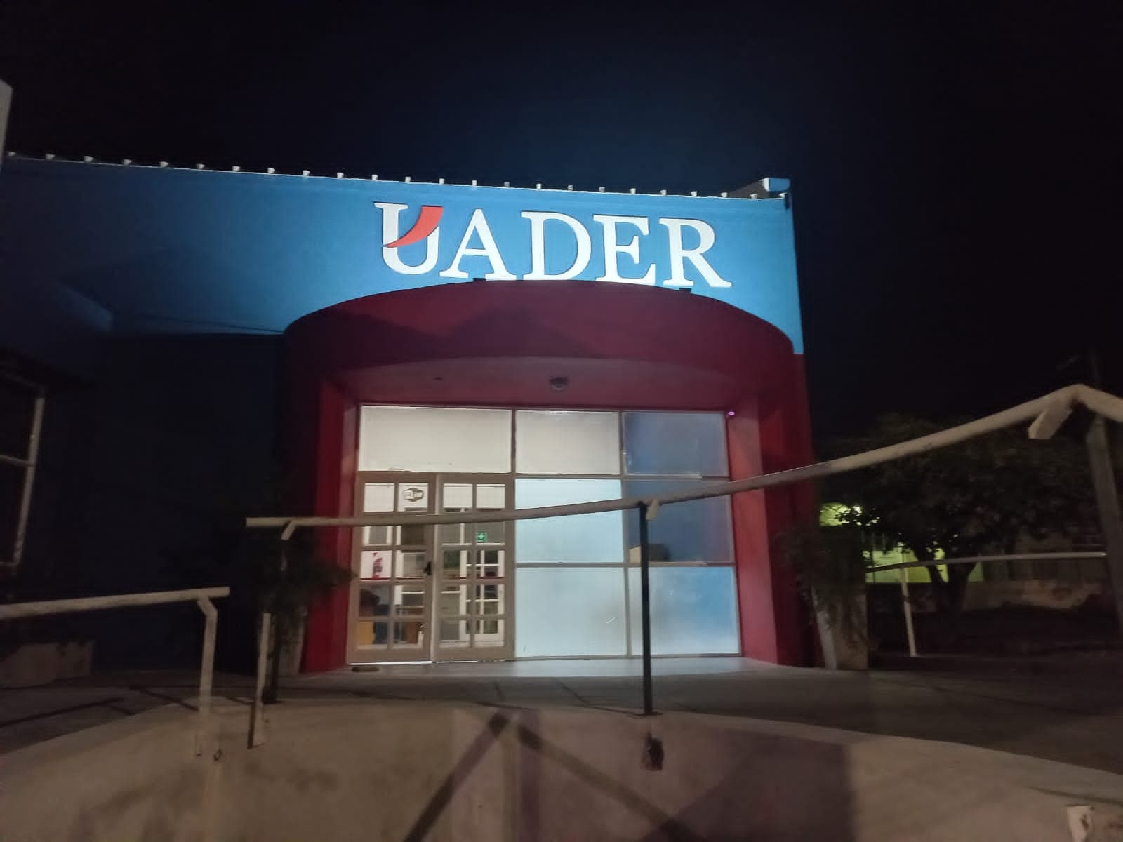 Estudiantes y graduados votan consejeros. Las listas oficializadas en las facultades - imagen de origen