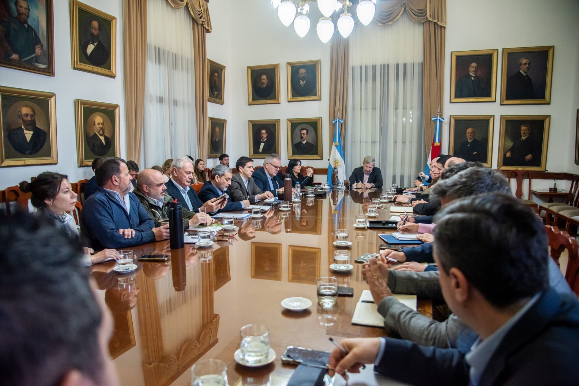 Convocan al primer concurso en la Administración: Tesoreró en la UEP - imagen de origen
