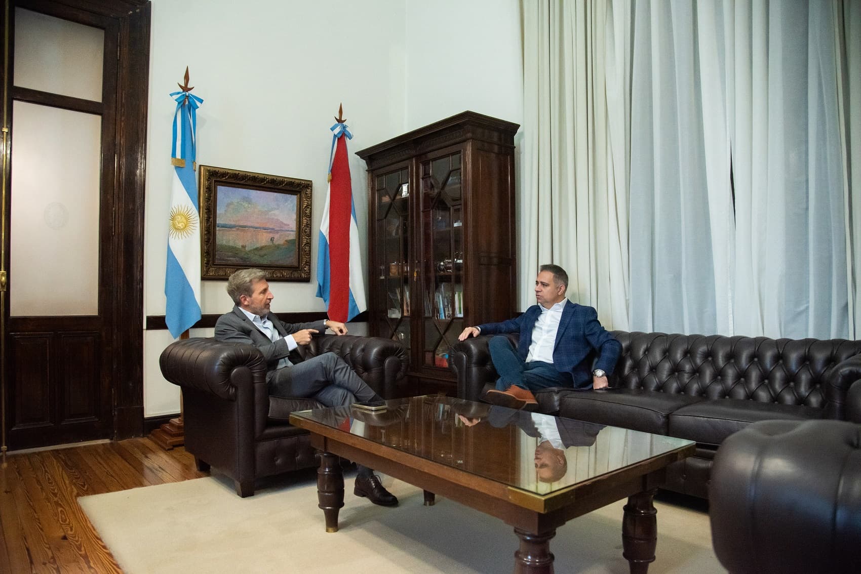 Frigerio se reunió con el intendente de Gualeguaychú para abordar temas de gestión - imagen de origen