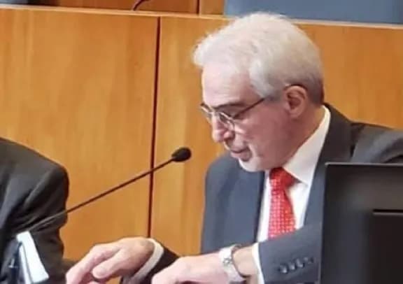 Columna de opinión de Ladislao Fermín Uzin Olleros: “Una decisión preocupante” - imagen de origen