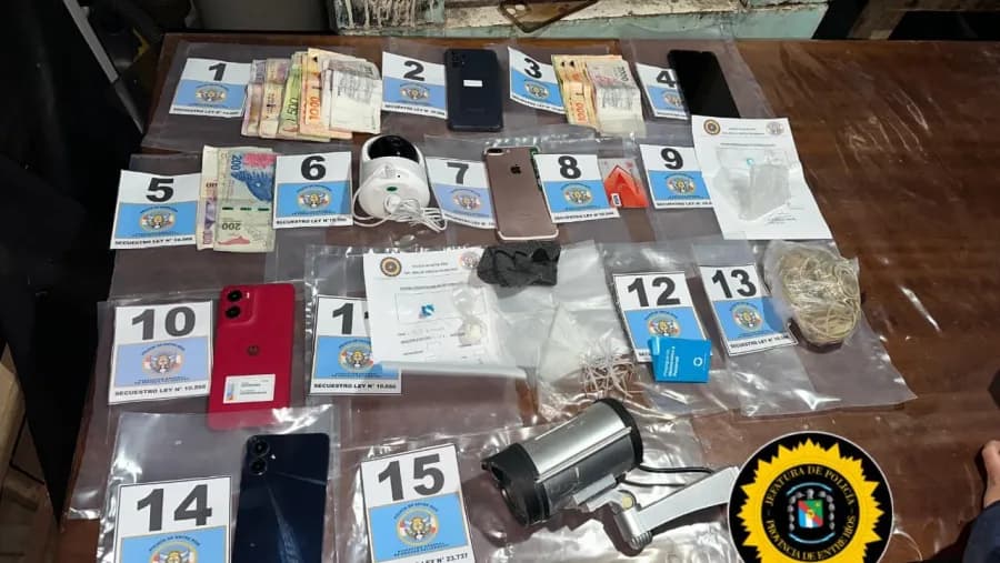 Operativo antidrogas en barrio Las Flores de Paraná: una mujer quedó detenida y secuestraron cocaína | Análisis - imagen de origen
