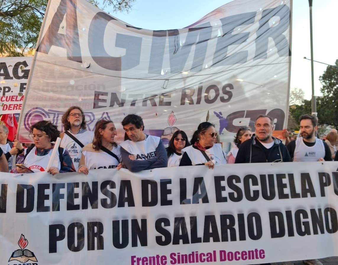 Marcha de antorchas por la educación - imagen de origen